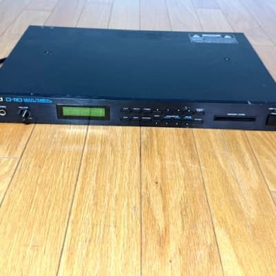 Roland D-110, 1U Rack Synthesizer Module, Very Good Condition