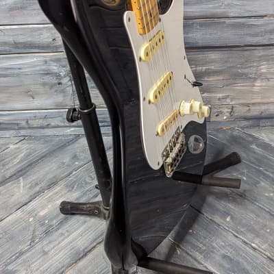 Used Squier 1985 MIJ Stratocaster with Hard Case image 5
