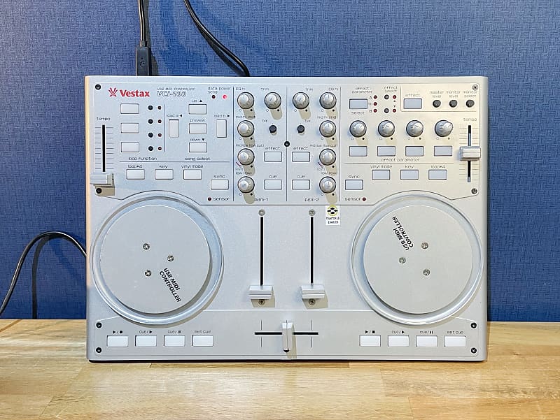 Vestax VCI-100 DJ Controller | Reverb Canada