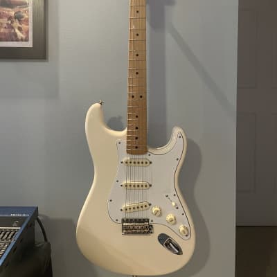 Fender Authentic Hendrix Stratocaster 2000’s - White image 1