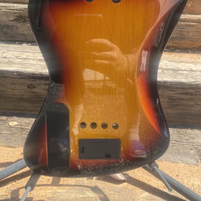 Savannah STB-700 lighting Sunburst Uke bass mini travel guitar 23’ scale image 4