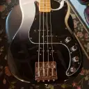 Fender Player Plus Precision Bass Silver Smoke, Aguilar EQ