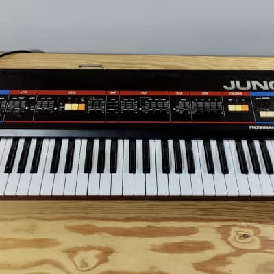 Roland Juno-60 61-Key Polyphonic Synthesizer (Serviced / Warranty)