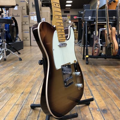Fender American Ultra Telecaster Mocha Burst w/Maple Fingerboard, Hard Case image 2