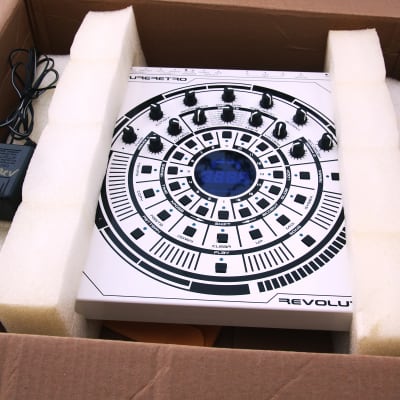 Future Retro  Revolution - as MINT as it gets, original PSU, Box, Manual image 10