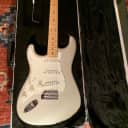 Fender American Standard Stratocaster Left-Handed with Maple Fretboard 2011 Blizzard Pearl