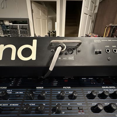 Roland Juno-60 61-Key Polyphonic Synthesizer 1982 - 1984 - Black image 9