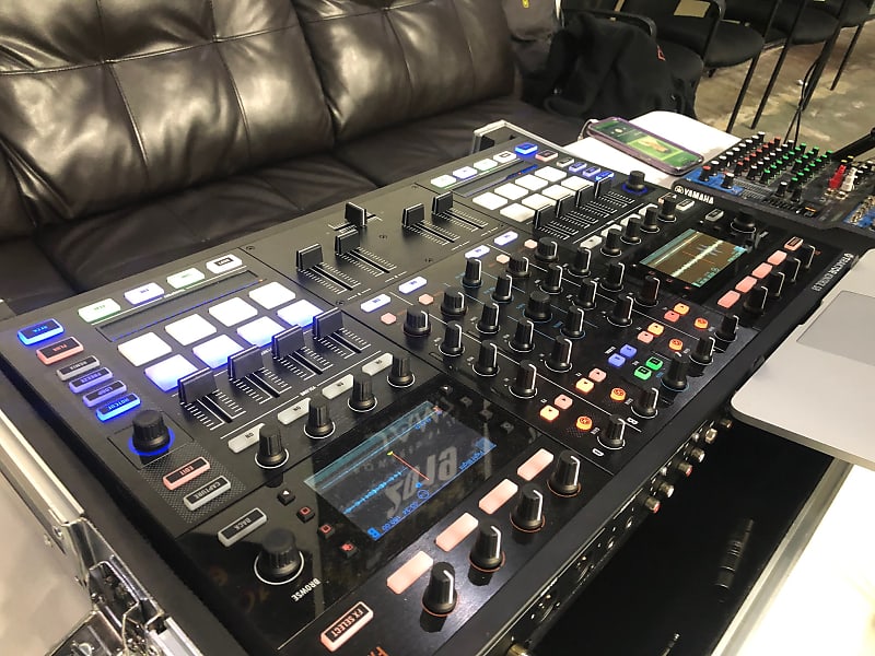 Traktor Kontrol S8 MK3 with Flight Case | Reverb Traktor Kontrol S8 MK3 with Flight Case | Reverb