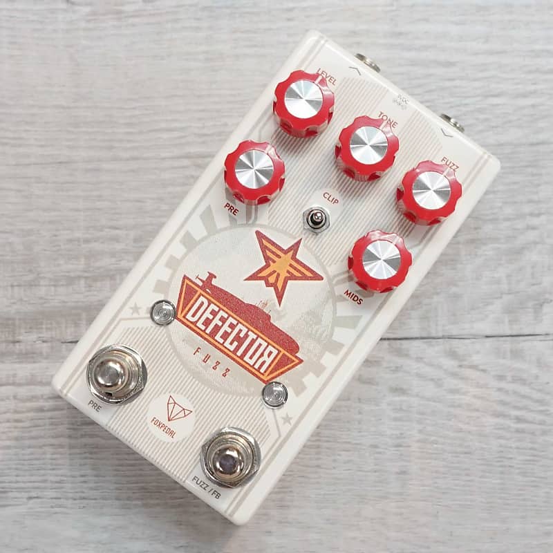 Foxpedal Defector