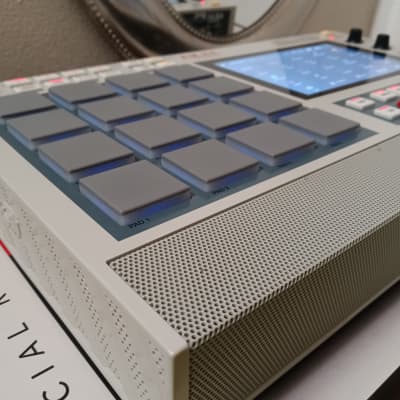 Akai MPC Live II Standalone Sampler / Sequencer Retro Edition | Reverb