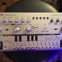 Behringer TD-3 -  Analog Bass synth - Brooklyn pickup available!