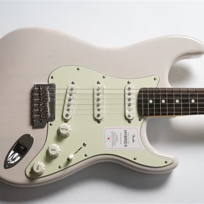 無料配達 エレキギター Stratocaster II Hybrid MIJ Fender エレキ