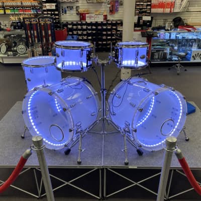 CRB1450/C730 Pearl Crystal Beat 14x5 Free Floating Snare Drum