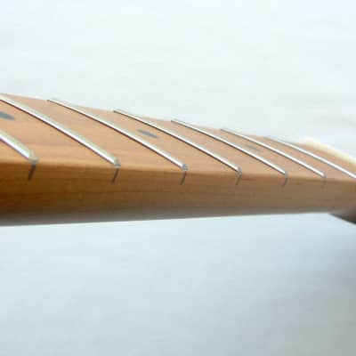 STAINLESS STEEL FRETS /1-Piece Roasted/ STRATOCASTER Neck w/Warmoth Nut STRAT (fits Fender image 3