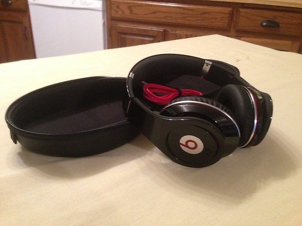 Beats store studio 2012