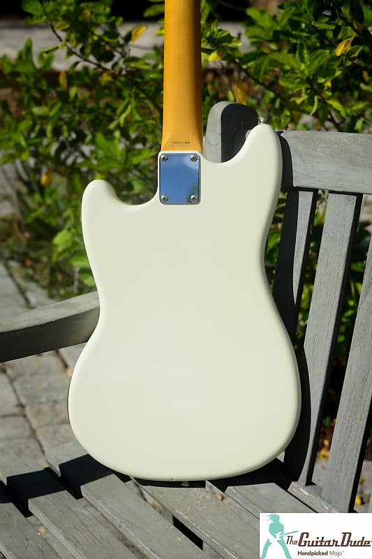 Fender Mustang '65 Vintage Reissue Olympic White Nitro Lacquer