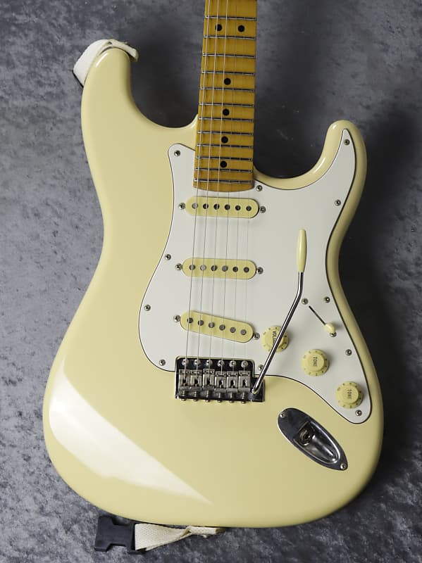 通販最安値Fender Japan ST68-185YM フェンダー