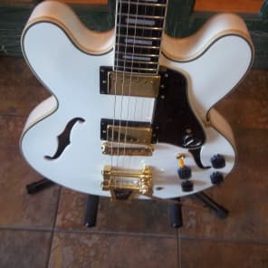 ギター Epiphone Dot ES-355 EB with hardcase Open Box Epiphone Limited Edition ES-355 Electric Guitar
