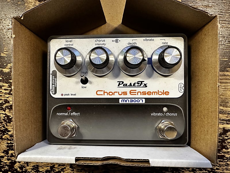 PastFx Chorus Ensemble Preamp Crunch+ ギター