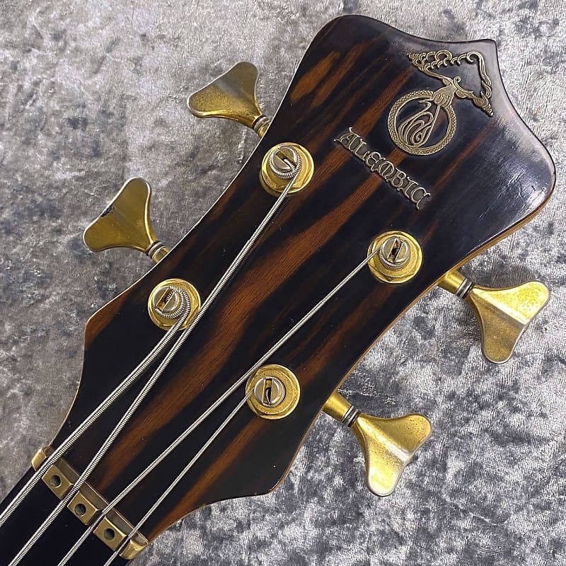 t*n様 【超希少！】ALEMBIC Custom CMSB 4st Alembic Custom CMSB 4st 4.65kg | Reverb Denmark
