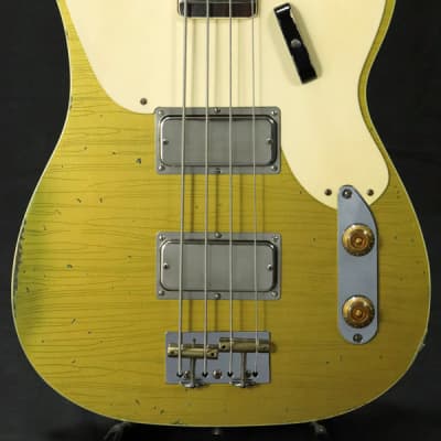 Bruno Guitars Telebird Bass Brass Powder Gold - Free