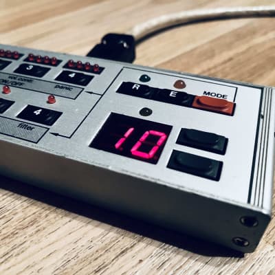 MidiTemp PMM-44 Programmable MIDI Merge MATRIX 4x4 (with MIDI Expander Controller) 1988 - Grey image 2