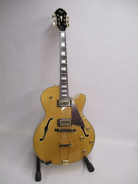 Michael Kelly Velvet Archtop Hollowbody Blonde