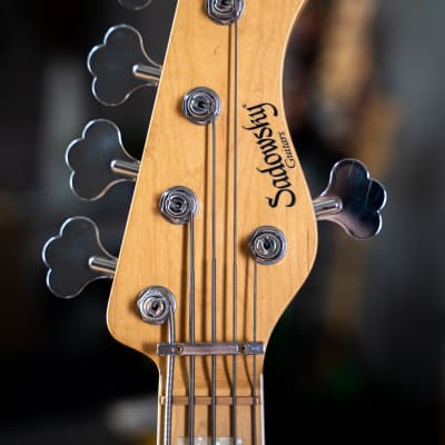 Sadowsky Metro Ultra Vintage (UV70) 5 String Bass Made in