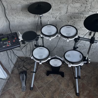 Roland TD-8 Electronic Drum Kit
