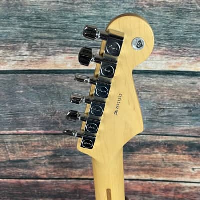 Immagine Used Fender 2006 Left Handed USA 60th Anniversary Stratocaster with Case - Sunburst - 7