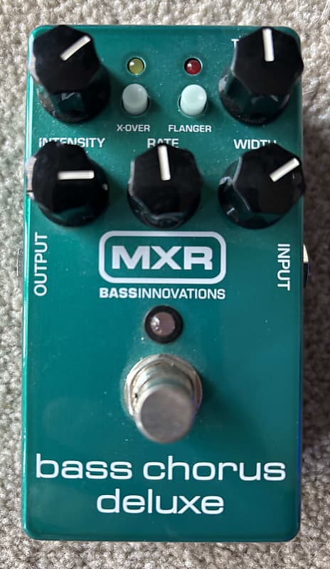 MXR M83 Bass Chorus Deluxe