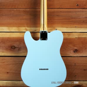 FREE SHIP! FENDER 69 TELECASTER THINLINE + OHSC Rare Daphne Blue F-Hole 7 Pound Tele Guitar image 5