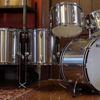 Ludwig Drums - Take a look at this vintage stainless steel drums (24,14,16)  from the_drum_trainer! Photo by:   #LudwigDrums #Vintage #StainlessSteel