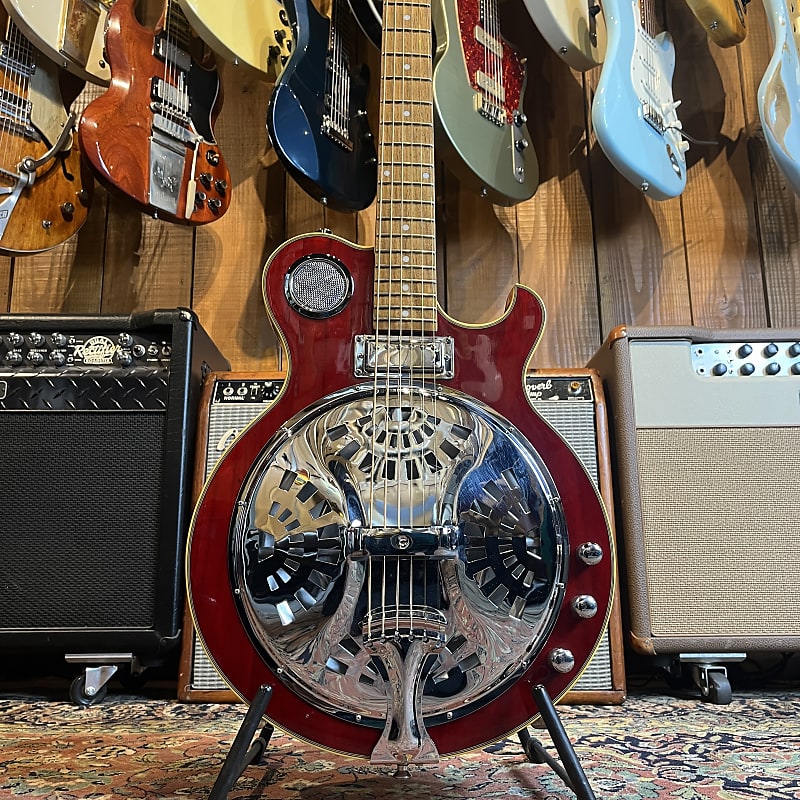 Tanglewood resonator shop