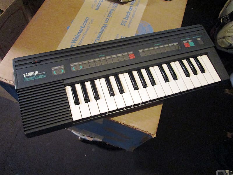 YAMAHA Mini Keyboard vintage Japan Model PSS-120 w/original p/s tones scream 80s image 1