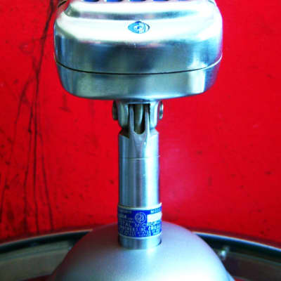Vintage 1940's Shure 737A crystal super cardioid microphone w period S-36 desk stand PROP DISPLAY image 6