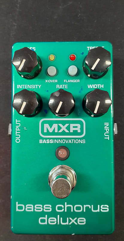 MXR M83 Bass Chorus Deluxe