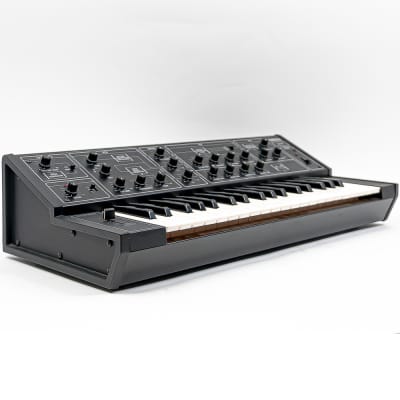 Yamaha CS-5 Monophonic Analog Synthesizer w/ Pulse Width Modulation –Old-School Analog Tone with PWM Magic! image 3