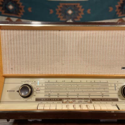 Fully Restored Grundig 5490 Stereo FM/MPX/AM/Shortwave/UHF Radio MCM Style And Incredible Sound! image 2