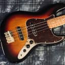 Fender '60s Jazz Bass w/ Rosewood Fretboard | 3-Color Sunburst - Authorized Dealer