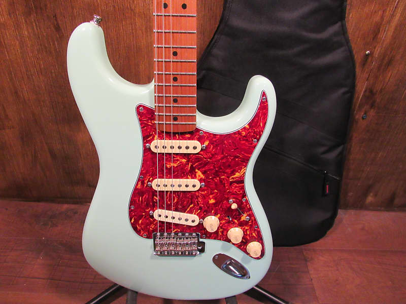Fender Made in Mexico Modified Stratocaster 2000 Electric Reverb