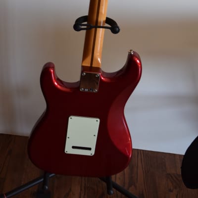 Fender Stratocaster 2000's Candy Apple Red image 3
