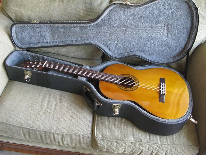 YAMAHA G-231 アコースティックギター ハードケース付き Yamaha G-231 Classical Guitar Natural with hardshell case