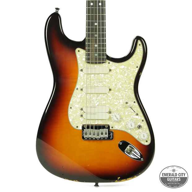 Fender stratocaster sales plus ultra