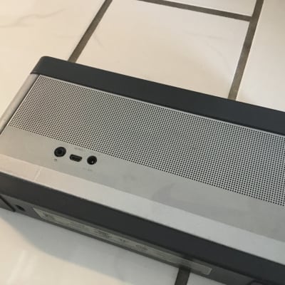 Bose  Bluetooth Soundlink speaker iii Grey image 5