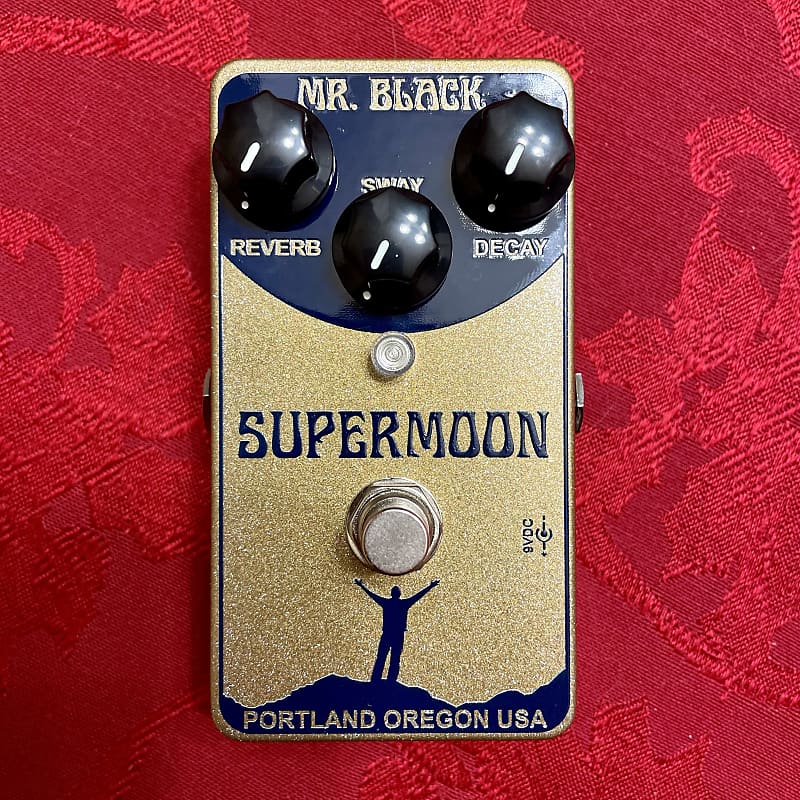 Mr. Black Supermoon Chrome