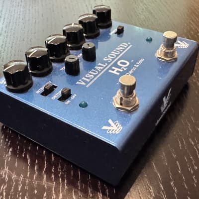 TRUETONE H2O V3 コーラス・エコー Review: Visual Sound V3 Series H2O Liquid Chorus & Echo