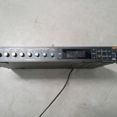 Roland Dep 5