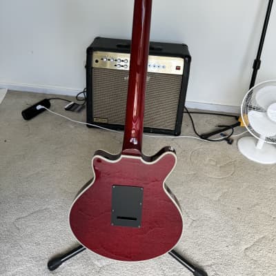 Brian May Signature Special - Red (Including Hard Case) image 6