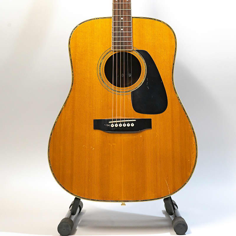 1980s Morris MD-520 Acoustic Dreadnought Guitar - Natural